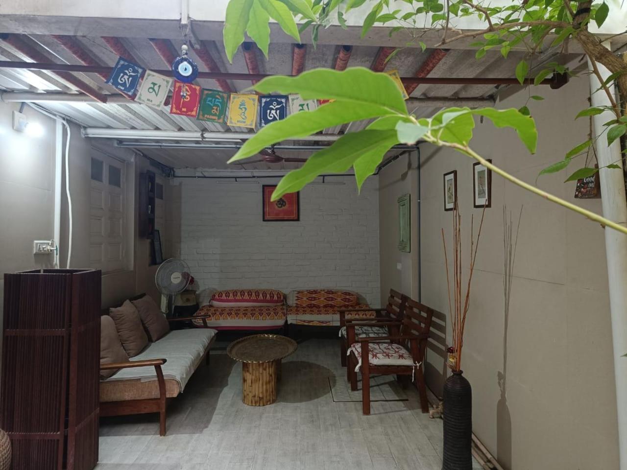 Srinekatan Heritage Villa Homestay أحمد أباد المظهر الخارجي الصورة